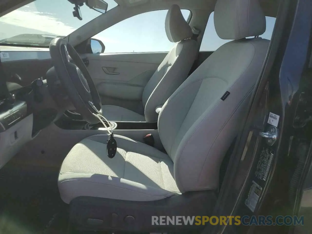 7 Photograph of a damaged car KM8HB3AB1SU252104 HYUNDAI KONA 2025