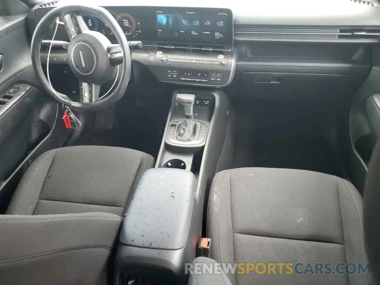 8 Photograph of a damaged car KM8HB3AB2SU237613 HYUNDAI KONA 2025