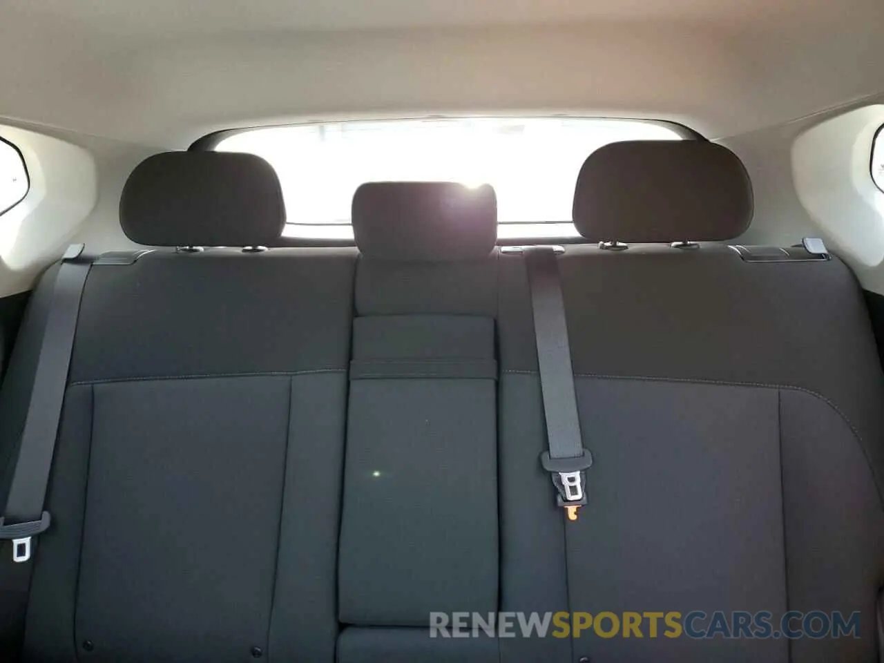 10 Photograph of a damaged car KM8HB3AB2SU270966 HYUNDAI KONA 2025