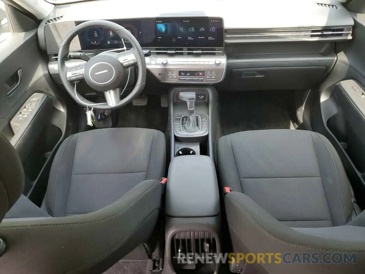 8 Photograph of a damaged car KM8HB3AB2SU270966 HYUNDAI KONA 2025