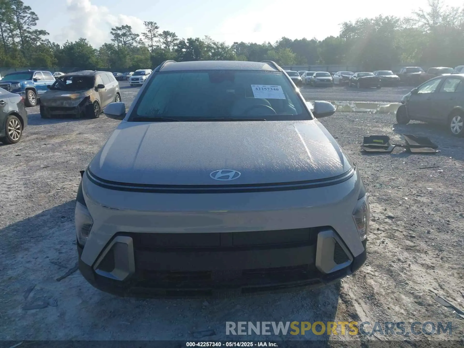 11 Photograph of a damaged car KM8HB3AB7SU227210 HYUNDAI KONA 2025