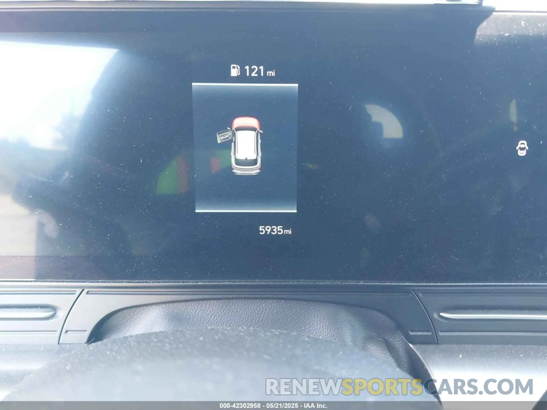 7 Photograph of a damaged car KM8HB3AB7SU250535 HYUNDAI KONA 2025
