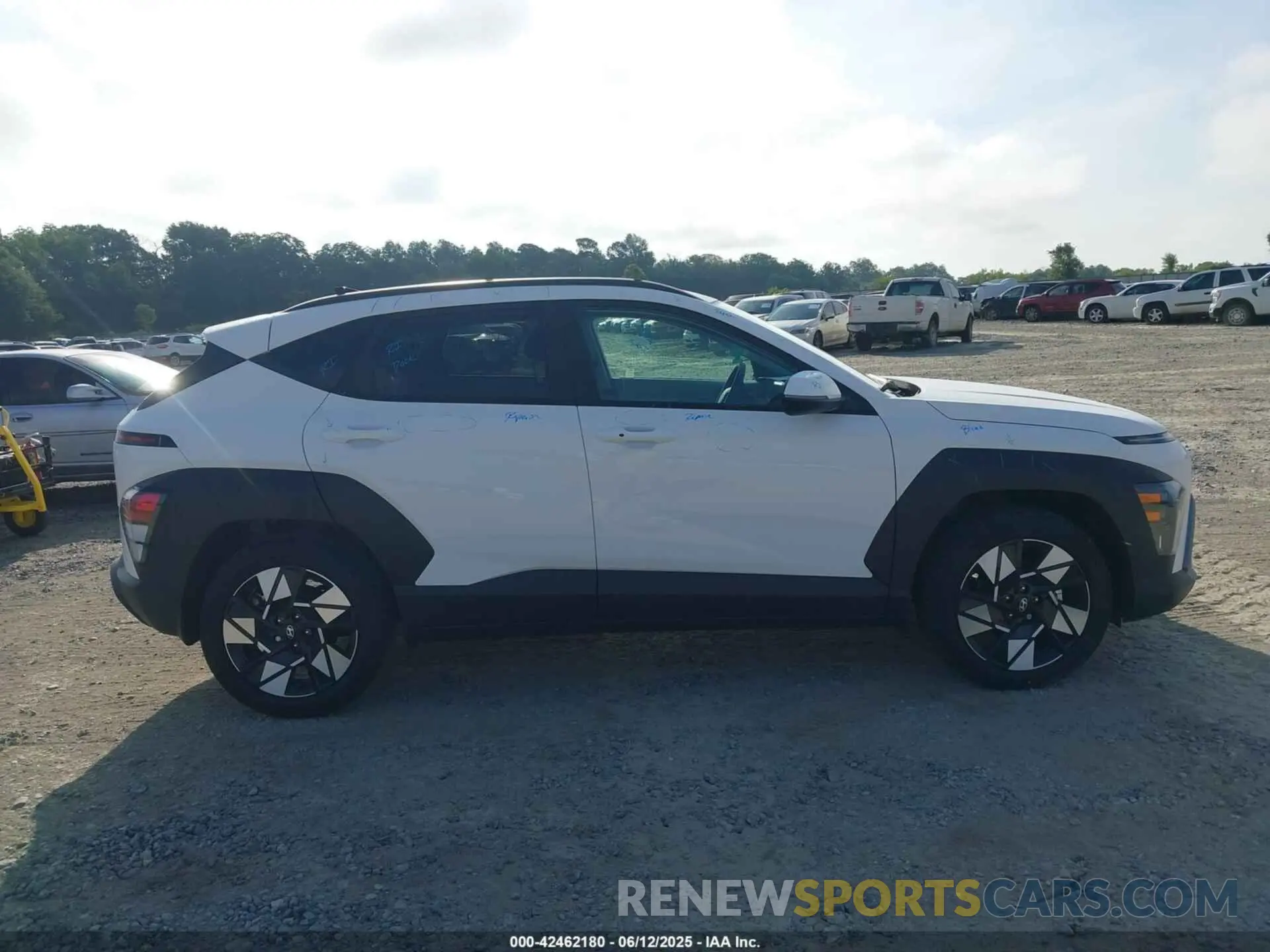 13 Photograph of a damaged car KM8HB3AB7SU258358 HYUNDAI KONA 2025
