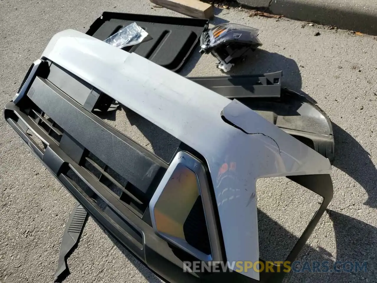 13 Photograph of a damaged car KM8HB3AB8SU224543 HYUNDAI KONA 2025