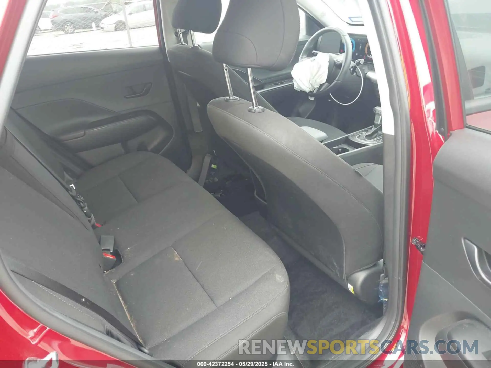 8 Photograph of a damaged car KM8HB3AB8SU236840 HYUNDAI KONA 2025