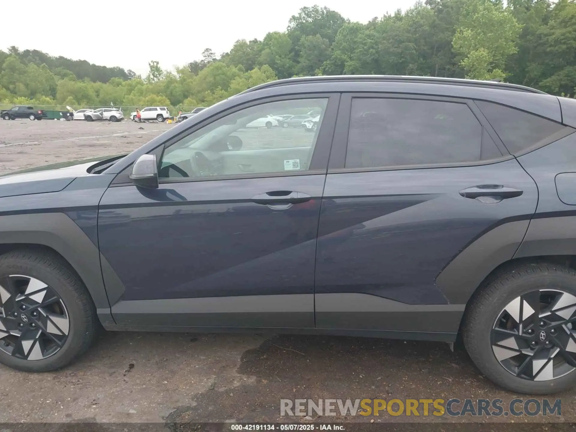 15 Photograph of a damaged car KM8HB3AB9SU186756 HYUNDAI KONA 2025