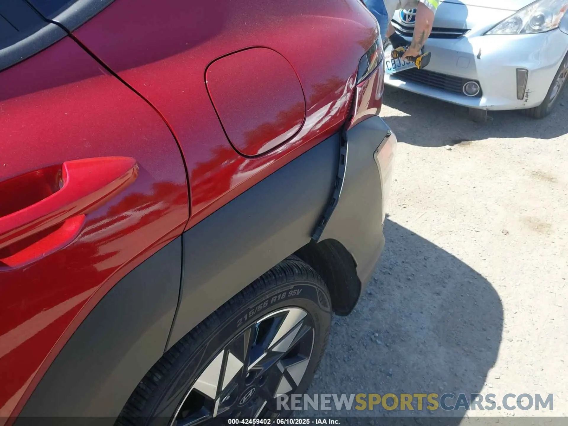 18 Photograph of a damaged car KM8HB3AB9SU200977 HYUNDAI KONA 2025
