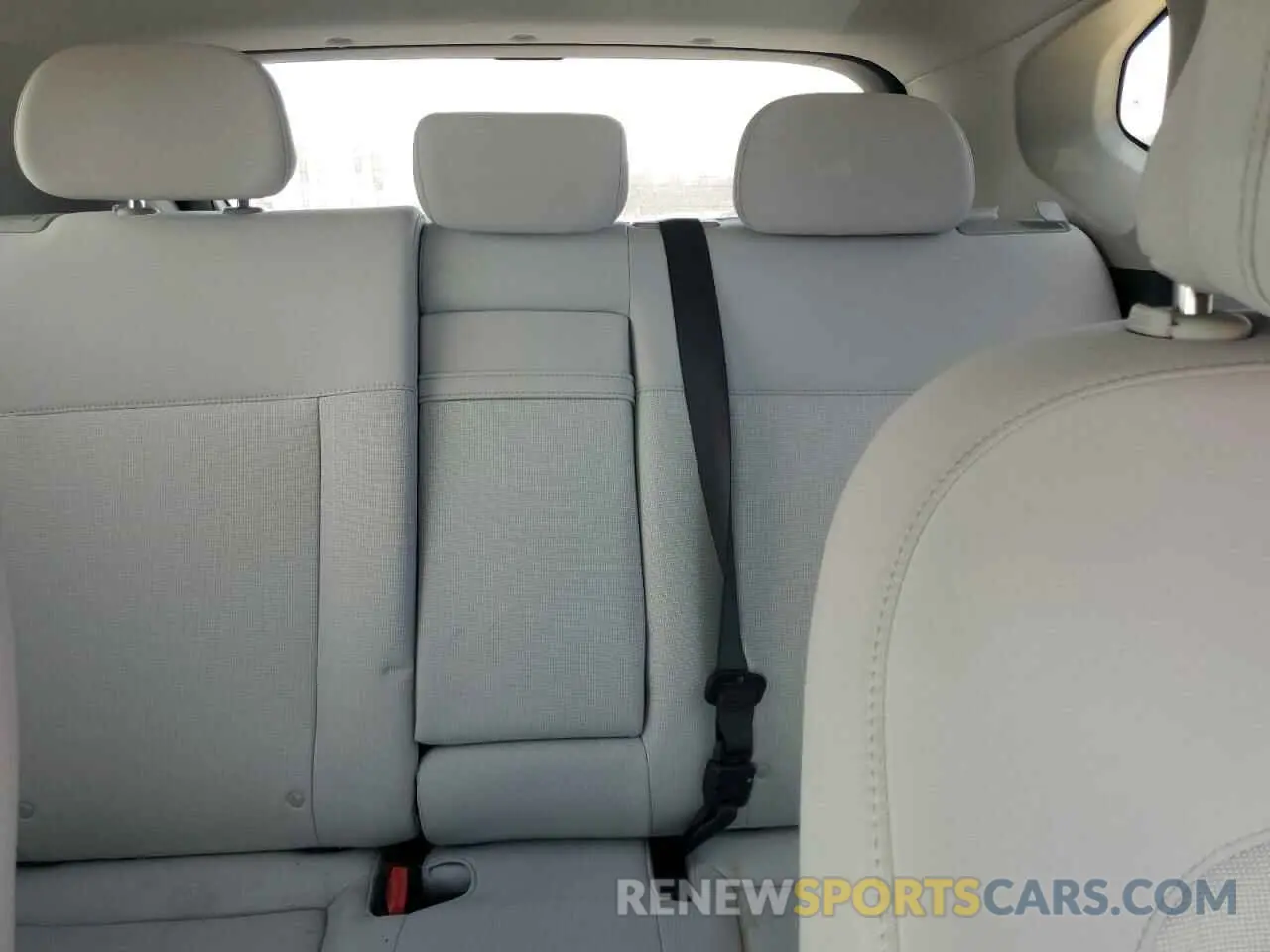 10 Photograph of a damaged car KM8HB3AB9SU211414 HYUNDAI KONA 2025