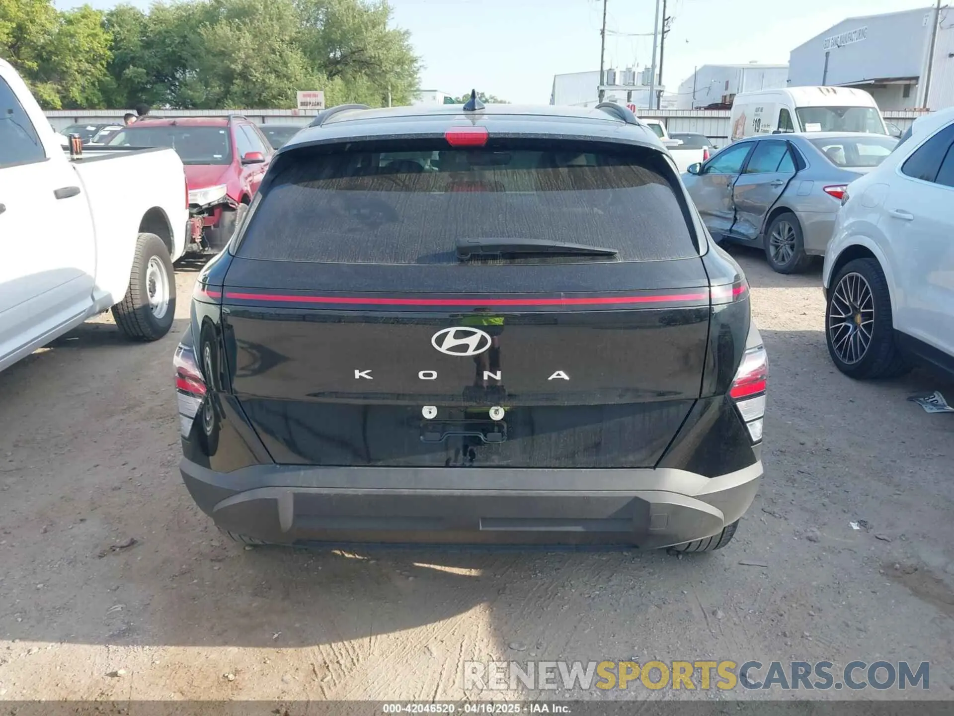 16 Photograph of a damaged car KM8HB3AB9SU223742 HYUNDAI KONA 2025
