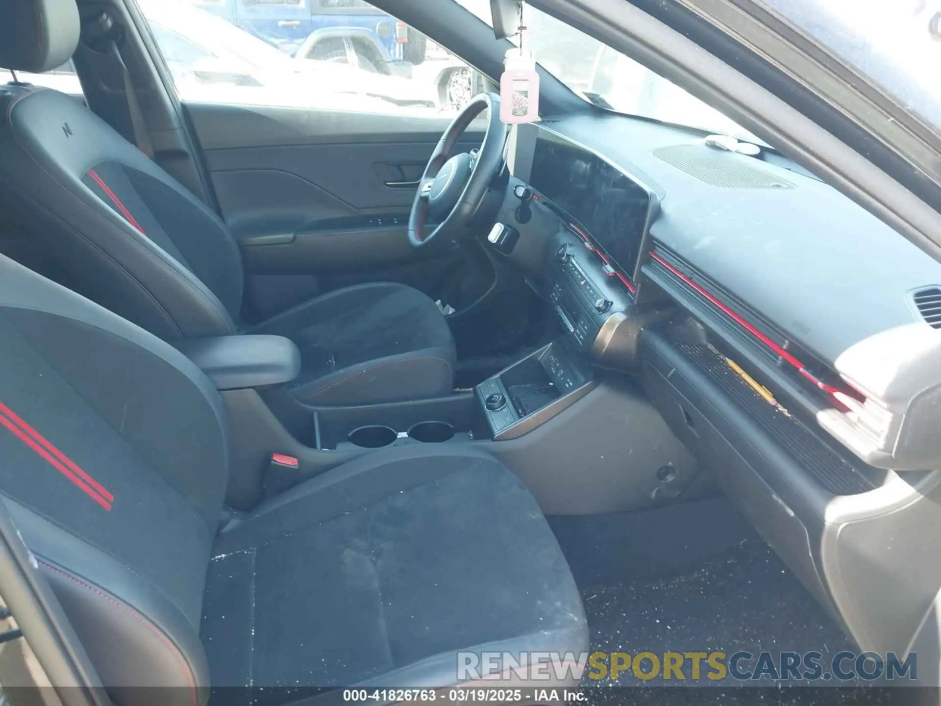 5 Photograph of a damaged car KM8HBCA32SU200070 HYUNDAI KONA 2025