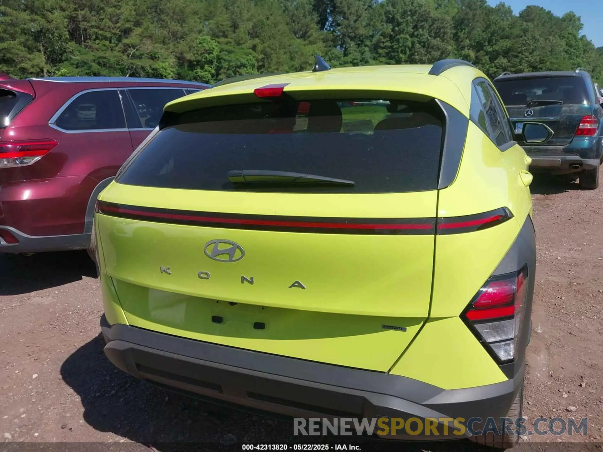 16 Photograph of a damaged car KM8HBCAB0SU205033 HYUNDAI KONA 2025