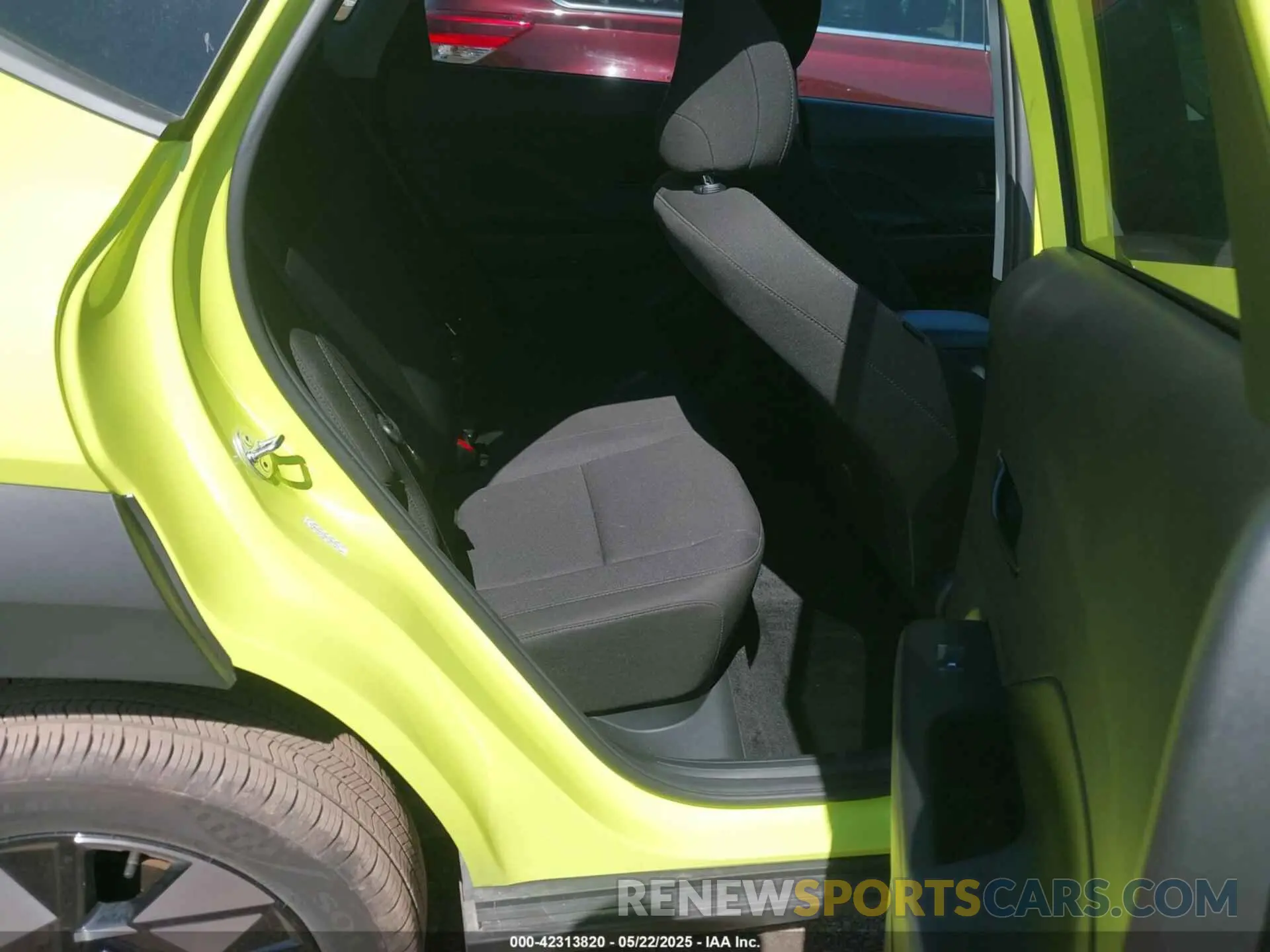 8 Photograph of a damaged car KM8HBCAB0SU205033 HYUNDAI KONA 2025