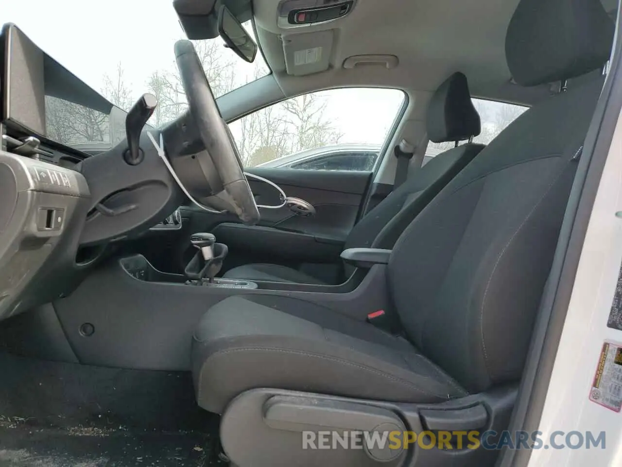 7 Photograph of a damaged car KM8HBCAB2SU188574 HYUNDAI KONA 2025