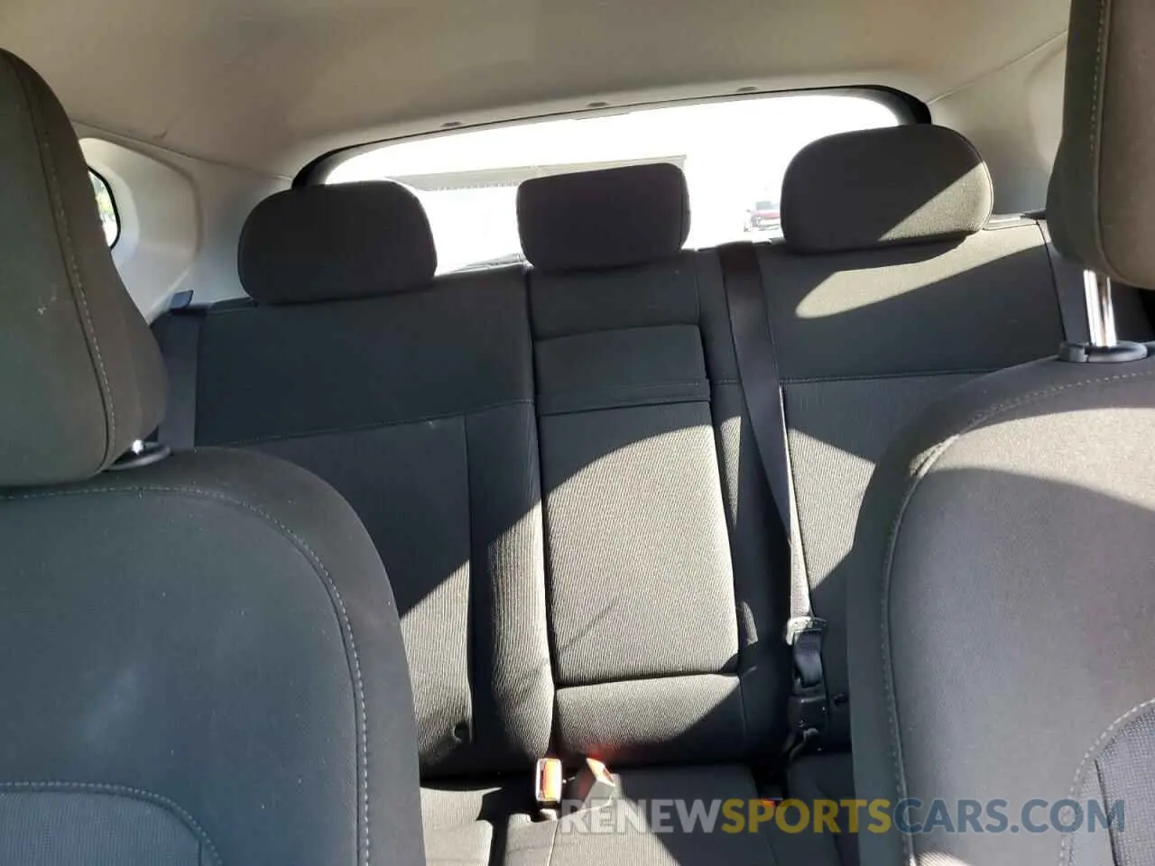 10 Photograph of a damaged car KM8HBCAB3SU215216 HYUNDAI KONA 2025