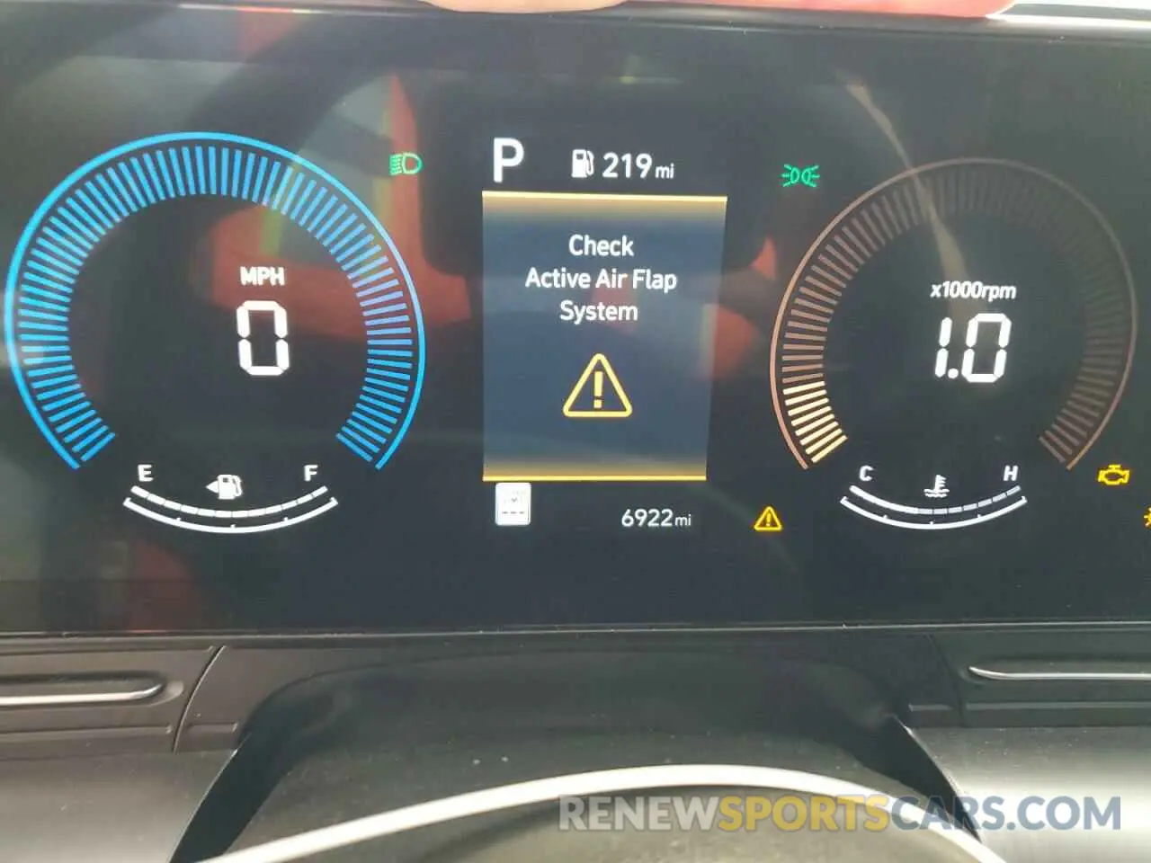 9 Photograph of a damaged car KM8HBCAB3SU233439 HYUNDAI KONA 2025