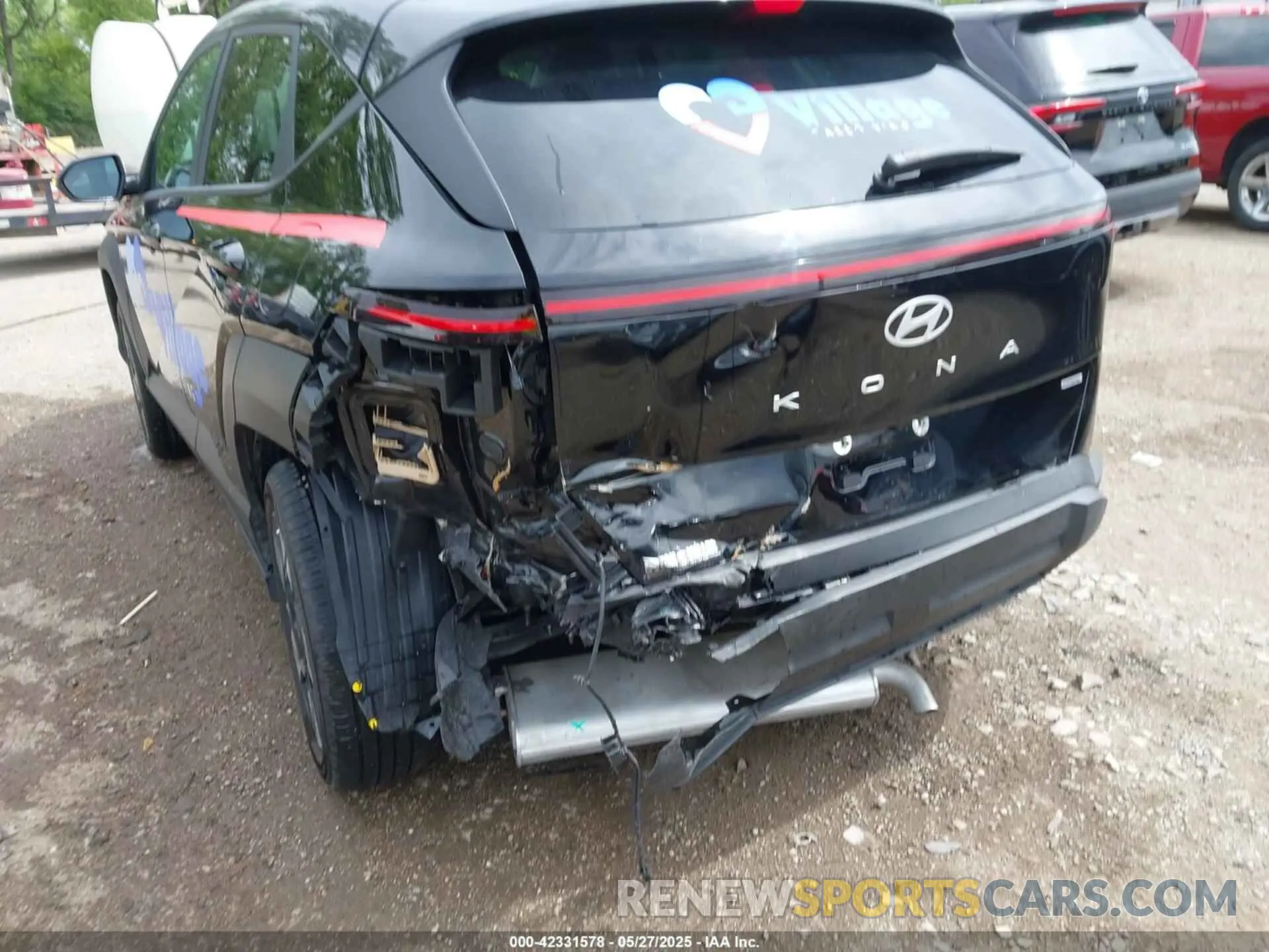 6 Photograph of a damaged car KM8HBCAB4SU187801 HYUNDAI KONA 2025