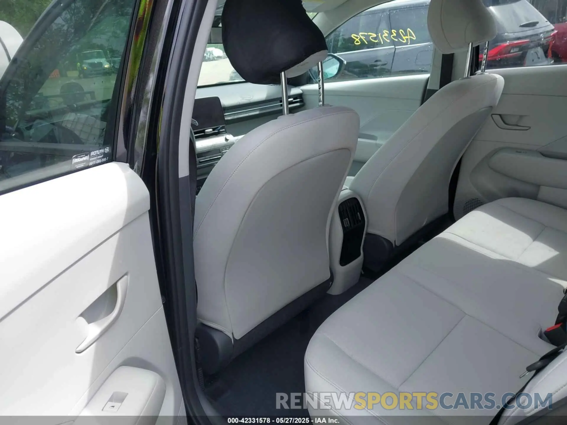 8 Photograph of a damaged car KM8HBCAB4SU187801 HYUNDAI KONA 2025