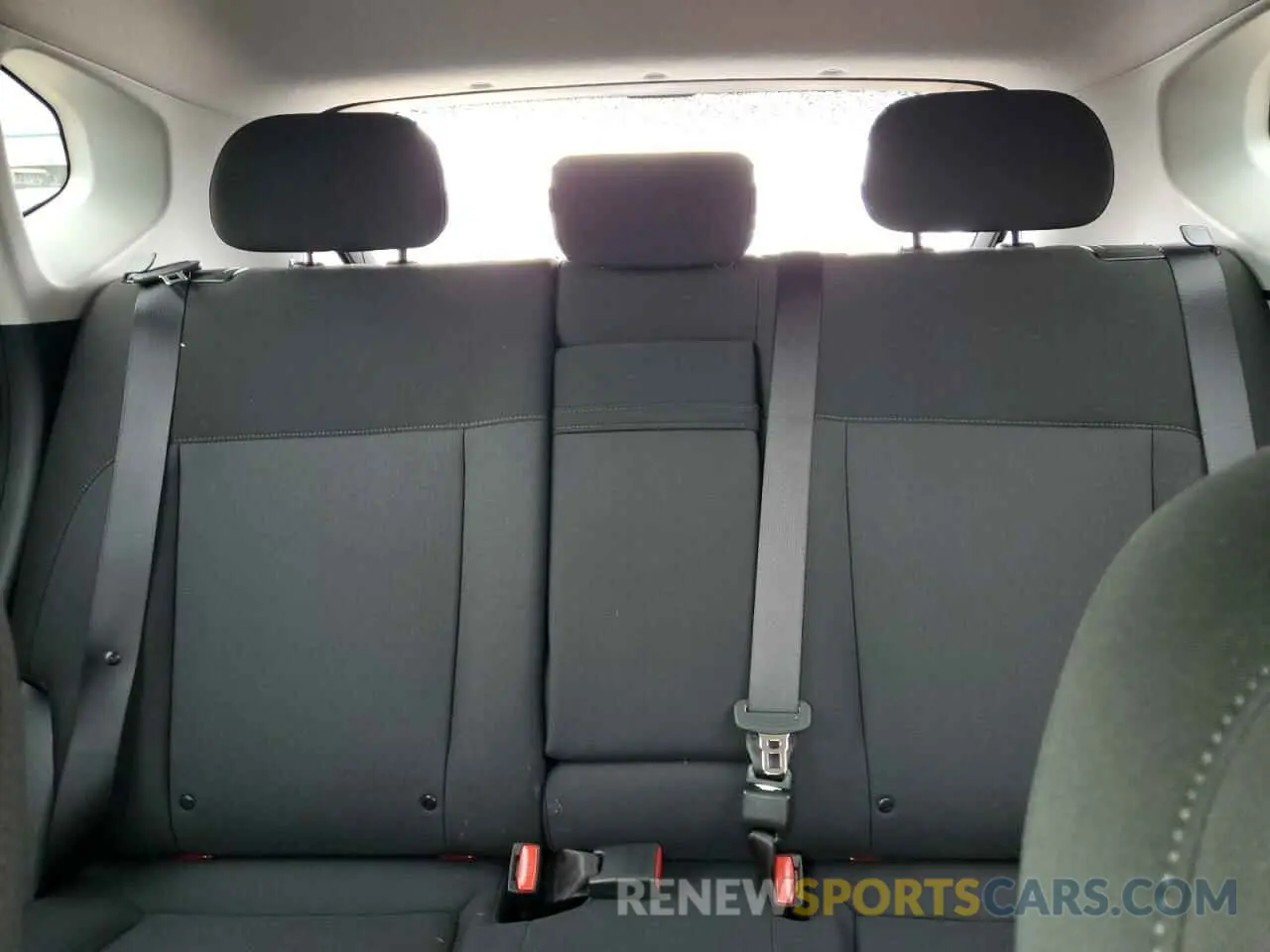 10 Photograph of a damaged car KM8HBCAB4SU289230 HYUNDAI KONA 2025