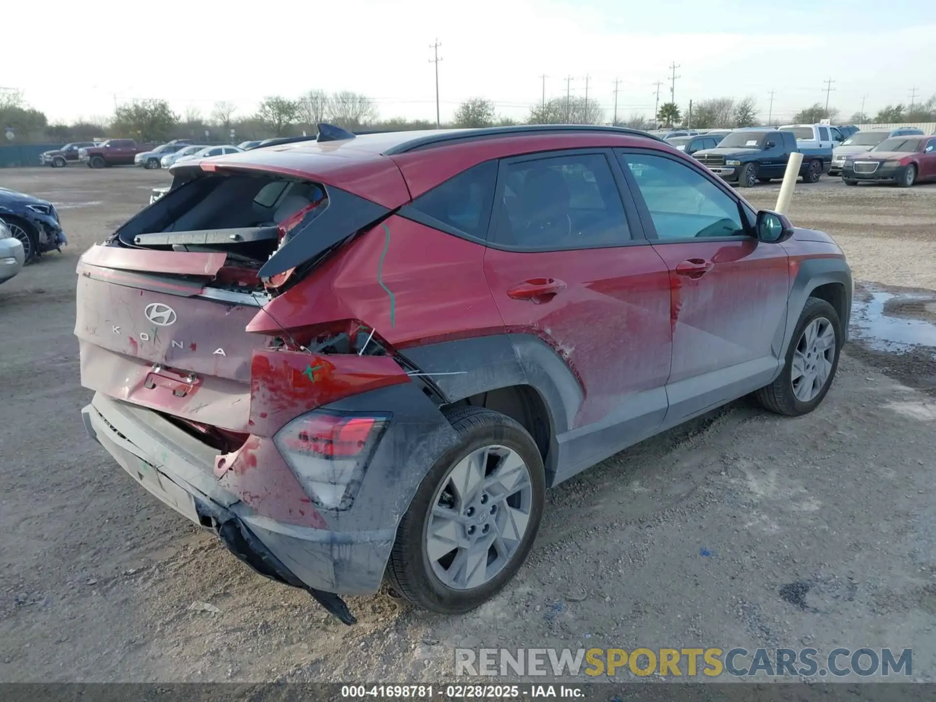 4 Photograph of a damaged car KM8HBCAB6SU199321 HYUNDAI KONA 2025