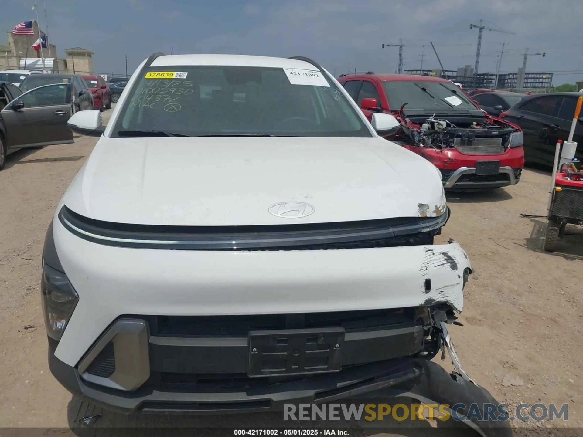 12 Photograph of a damaged car KM8HBCAB6SU204372 HYUNDAI KONA 2025