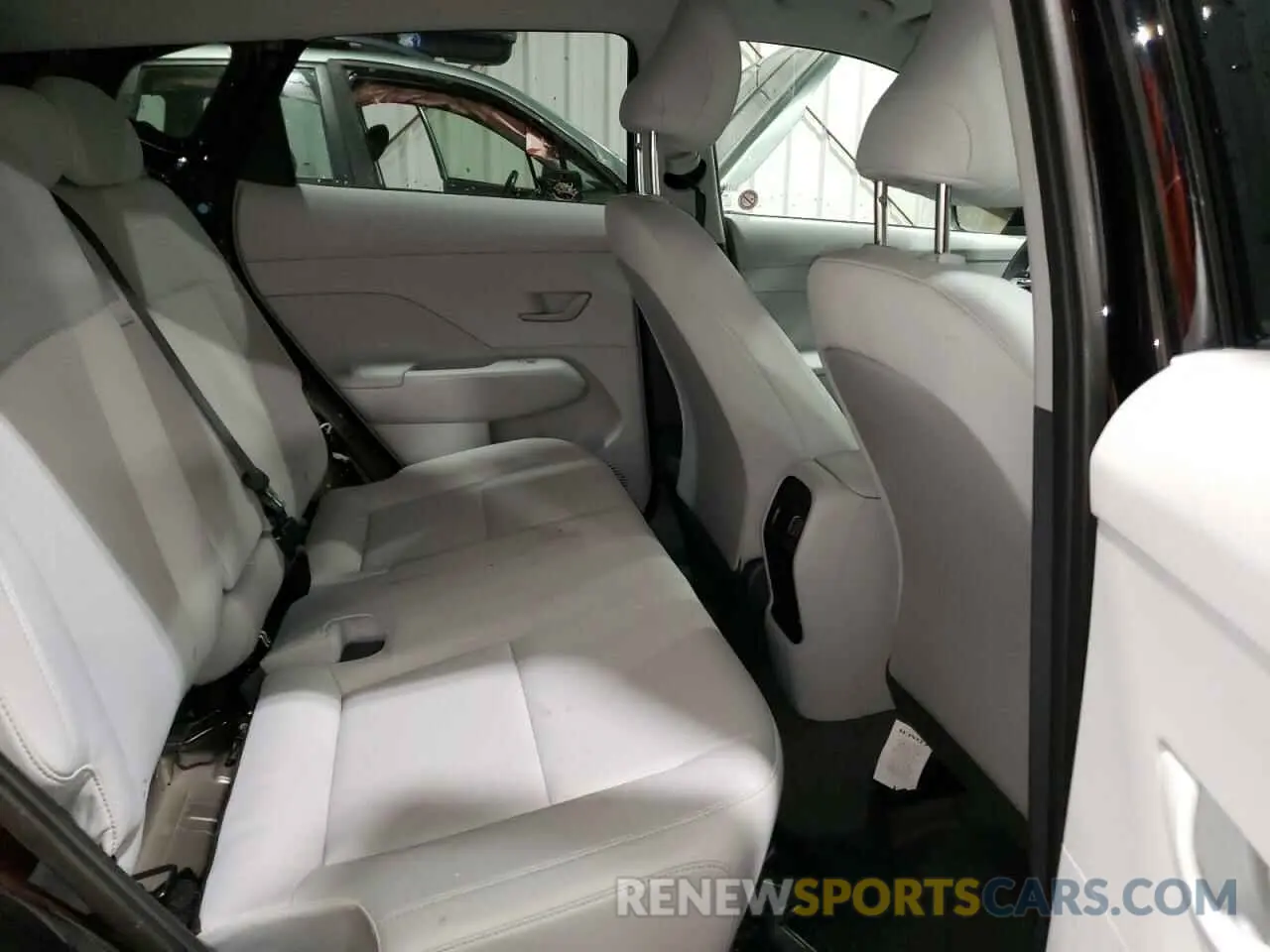 11 Photograph of a damaged car KM8HBCAB7SU276357 HYUNDAI KONA 2025