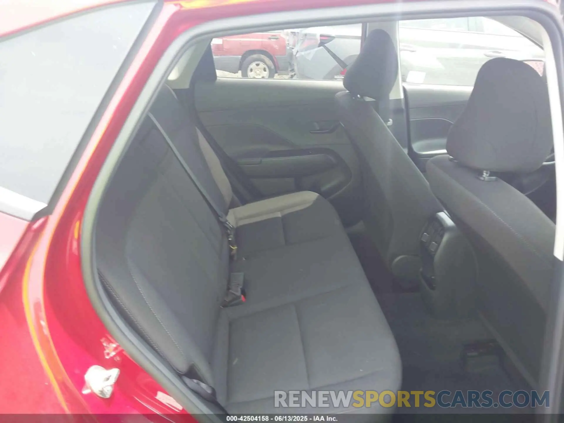 8 Photograph of a damaged car KM8HBCAB8SU201957 HYUNDAI KONA 2025