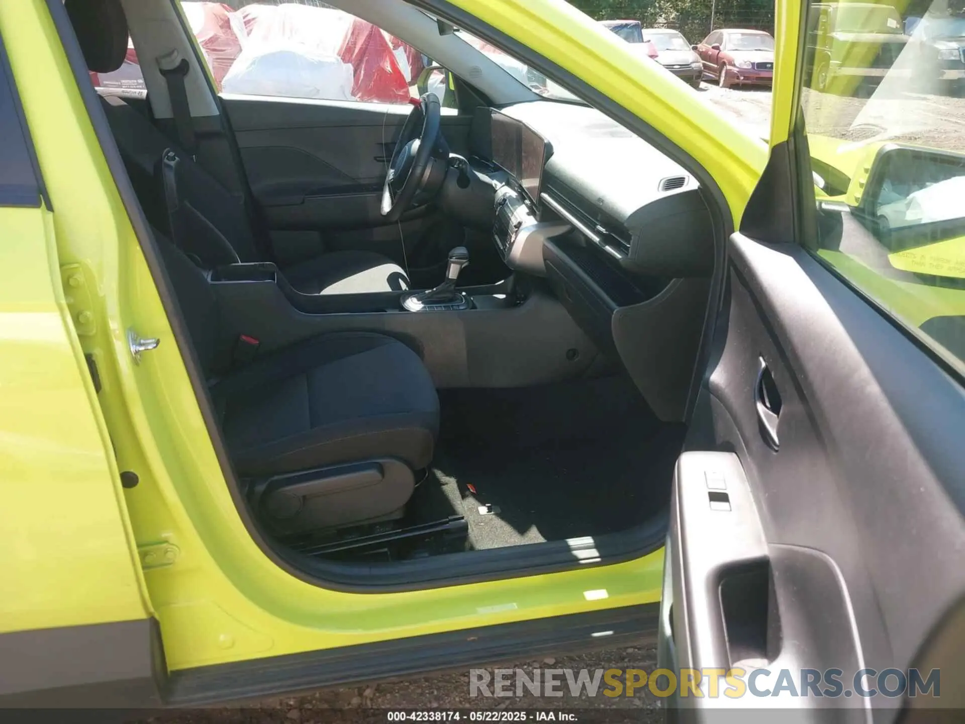 5 Photograph of a damaged car KM8HBCAB9SU195053 HYUNDAI KONA 2025