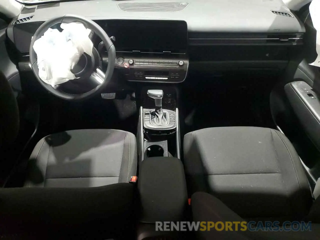 8 Photograph of a damaged car KM8HBCAB9SU270365 HYUNDAI KONA 2025