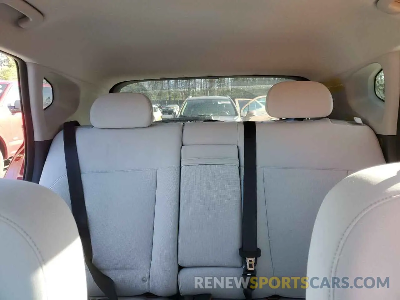 10 Photograph of a damaged car KM8HC3A65SU018306 HYUNDAI KONA 2025
