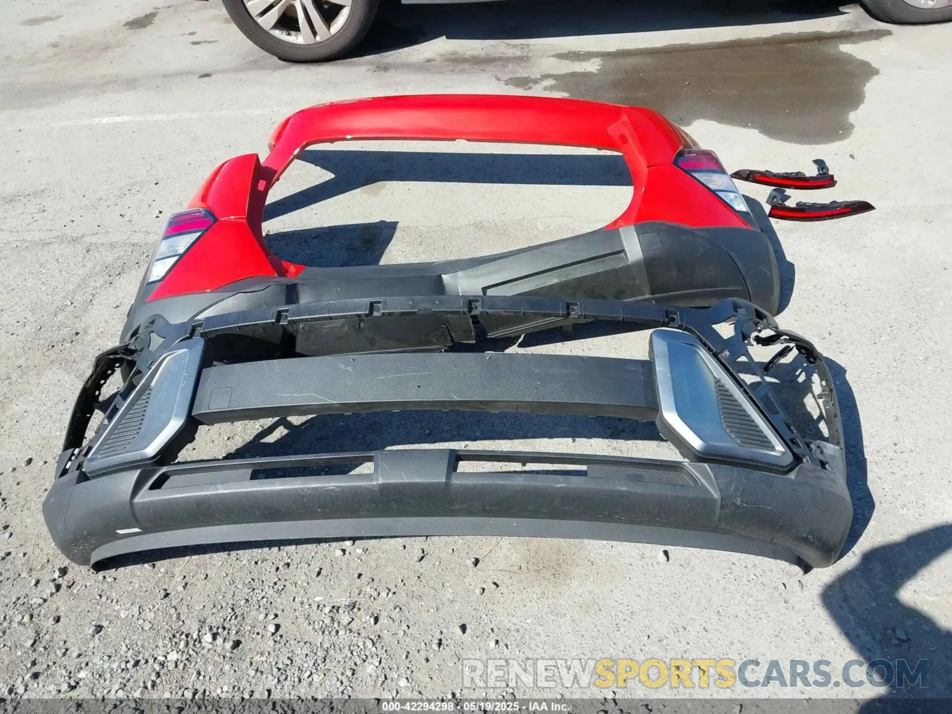 12 Photograph of a damaged car KM8HC3AB5SU235318 HYUNDAI KONA 2025