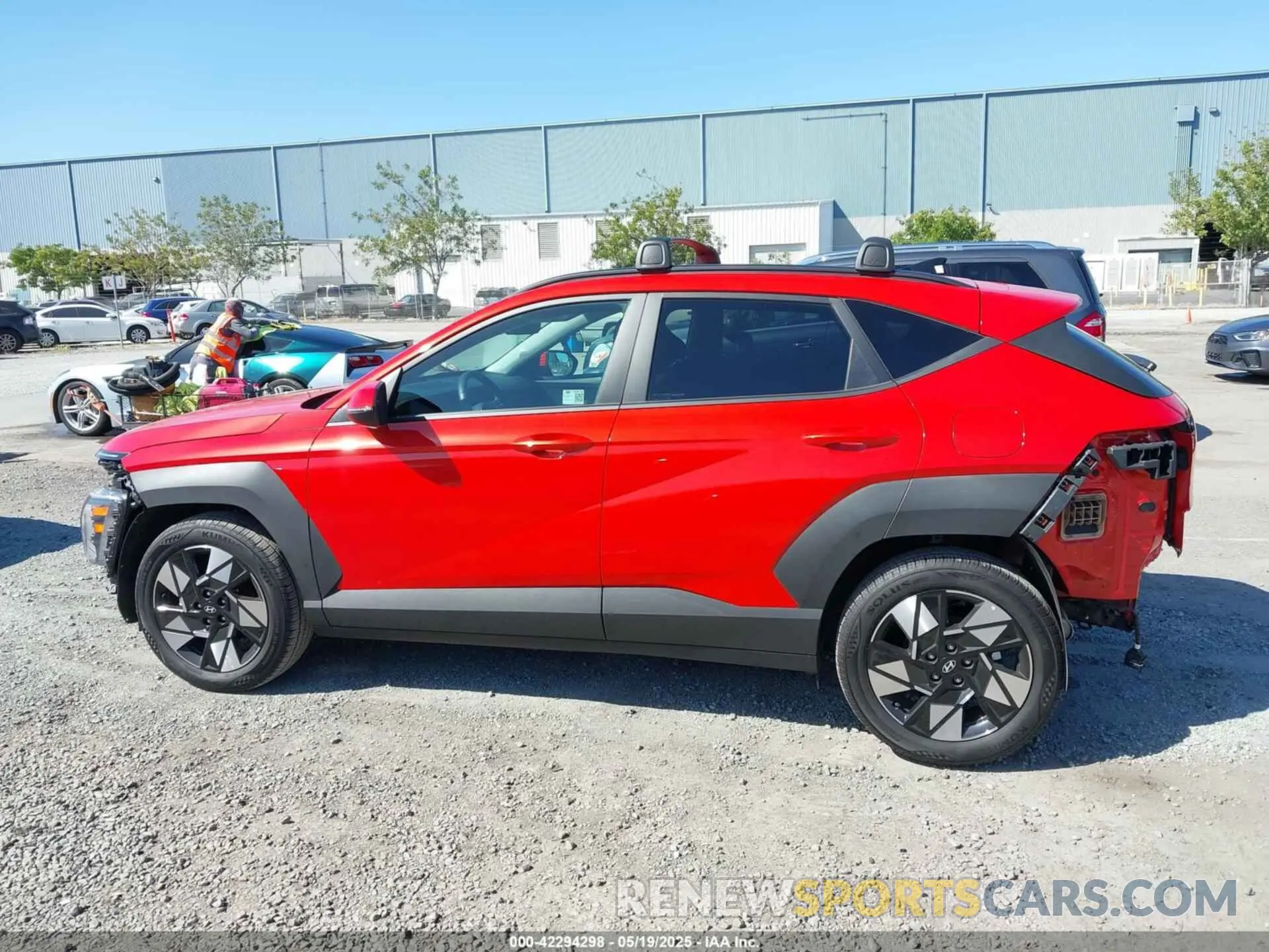 15 Photograph of a damaged car KM8HC3AB5SU235318 HYUNDAI KONA 2025