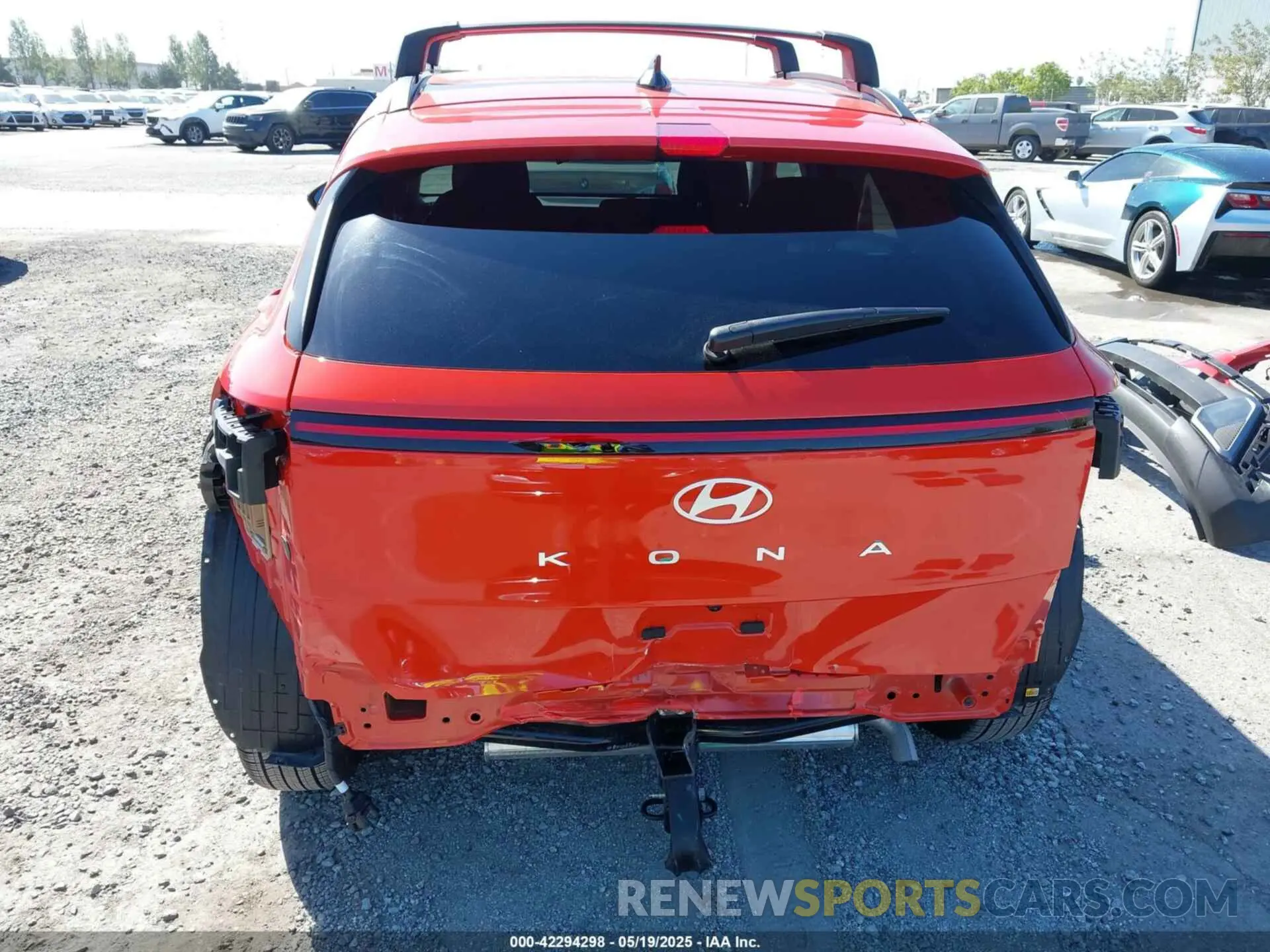 17 Photograph of a damaged car KM8HC3AB5SU235318 HYUNDAI KONA 2025