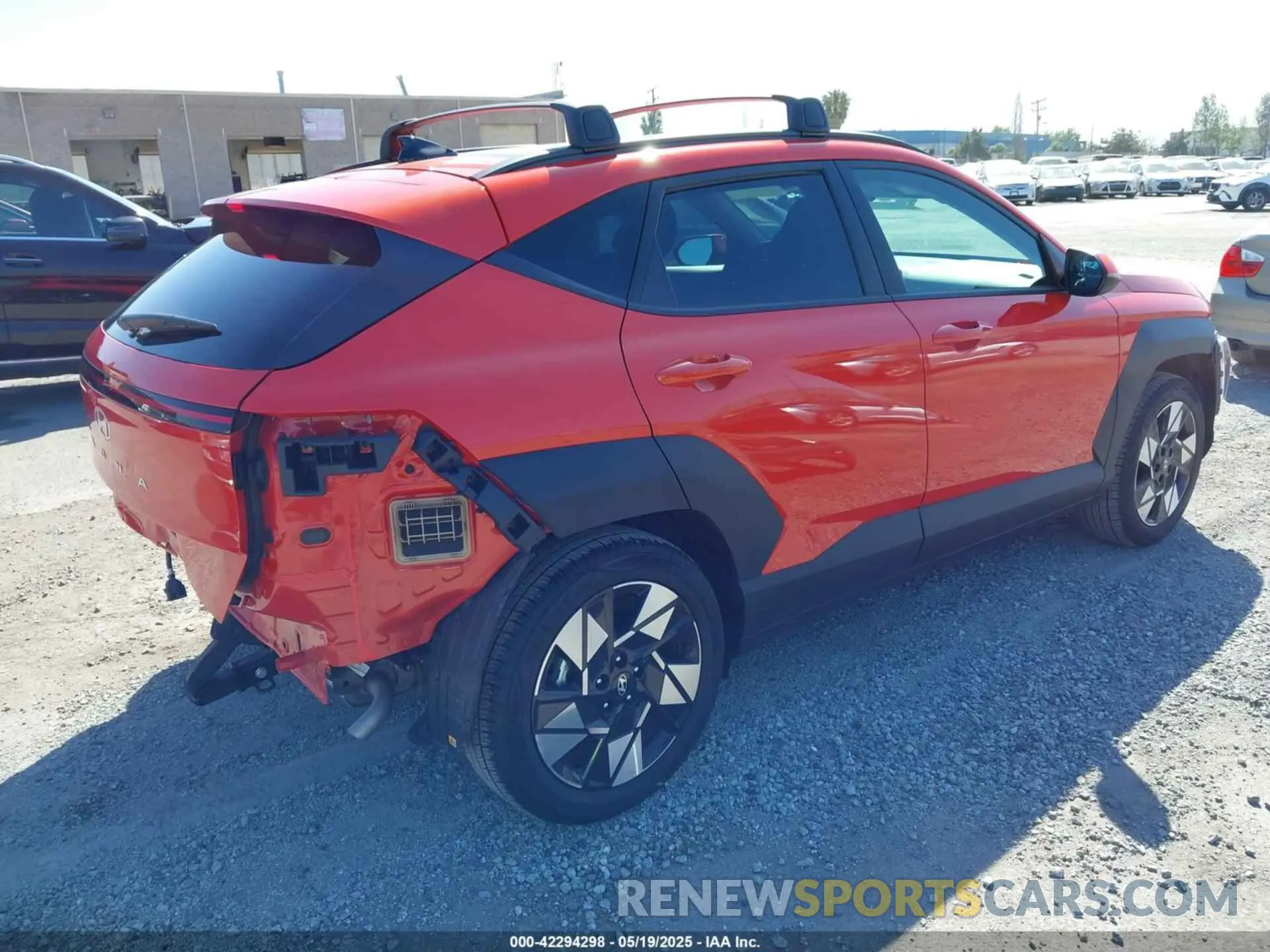 4 Photograph of a damaged car KM8HC3AB5SU235318 HYUNDAI KONA 2025