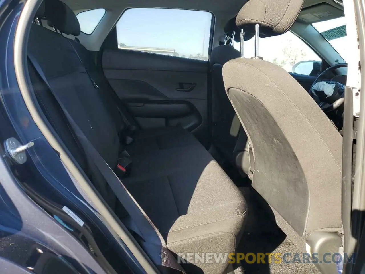 11 Photograph of a damaged car KM8HCCAB3SU217271 HYUNDAI KONA 2025