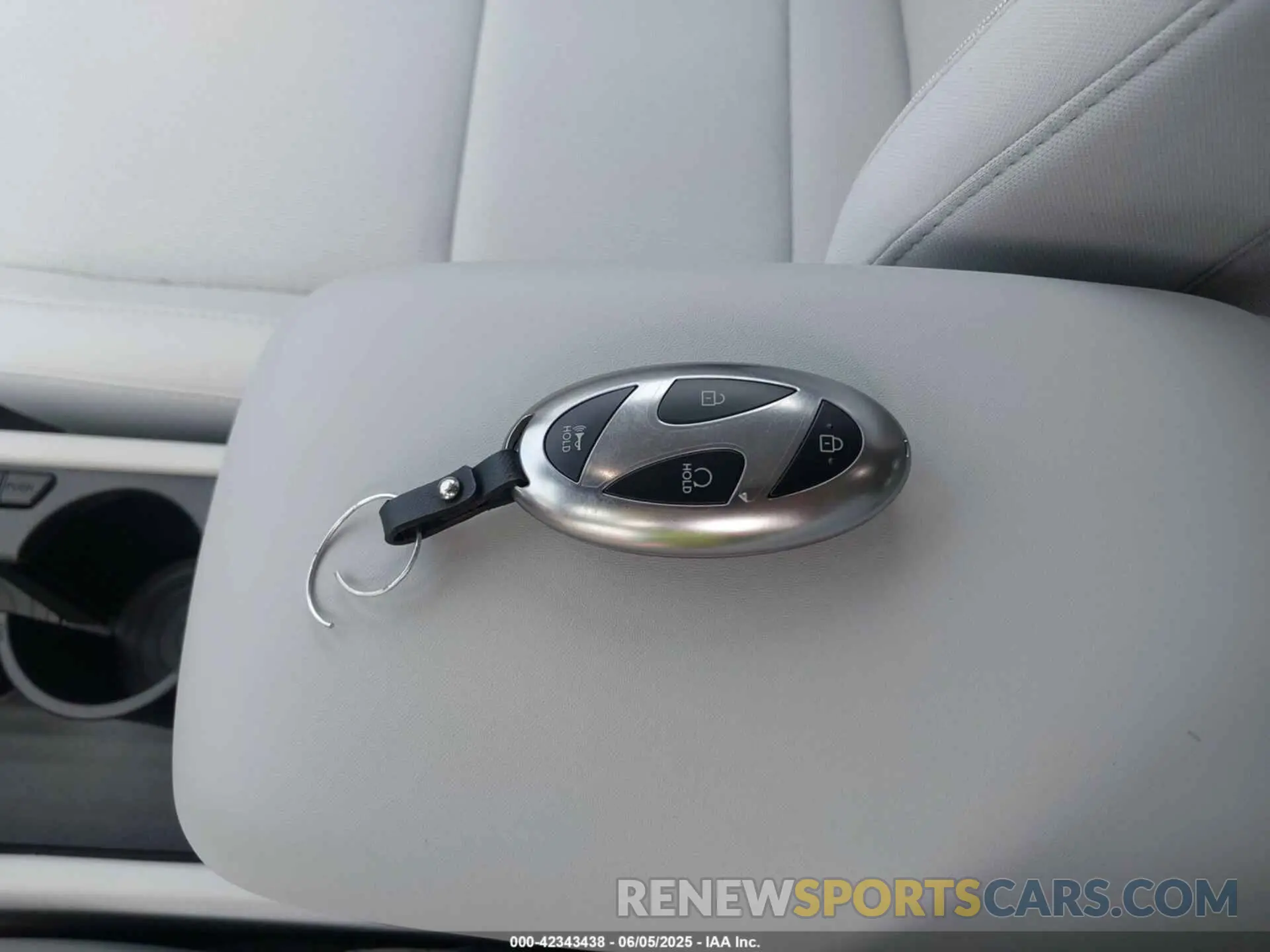 11 Photograph of a damaged car KM8HCCAB6SU189630 HYUNDAI KONA 2025