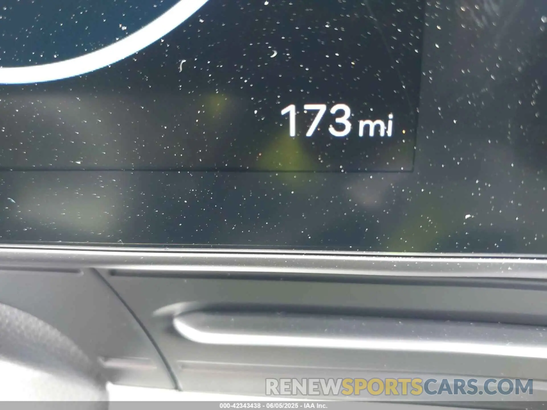 15 Photograph of a damaged car KM8HCCAB6SU189630 HYUNDAI KONA 2025