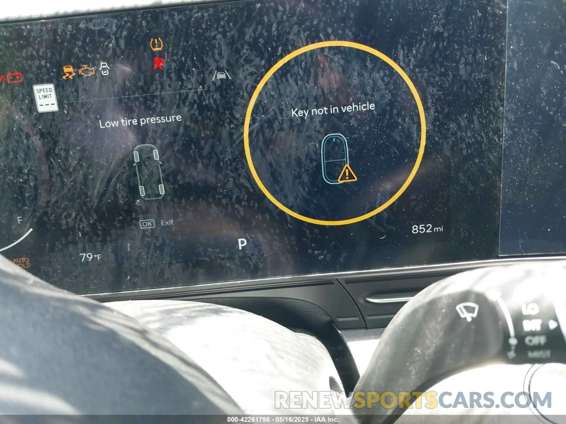 7 Photograph of a damaged car KM8HE3A38SU283656 HYUNDAI KONA 2025