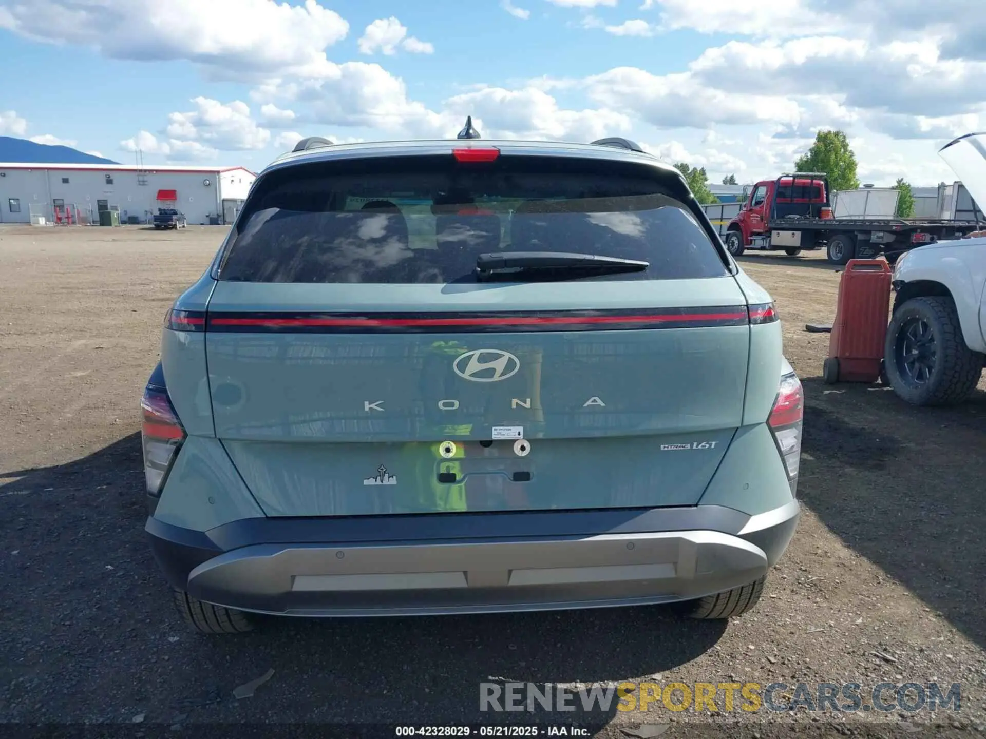 17 Photograph of a damaged car KM8HECA35SU259220 HYUNDAI KONA 2025