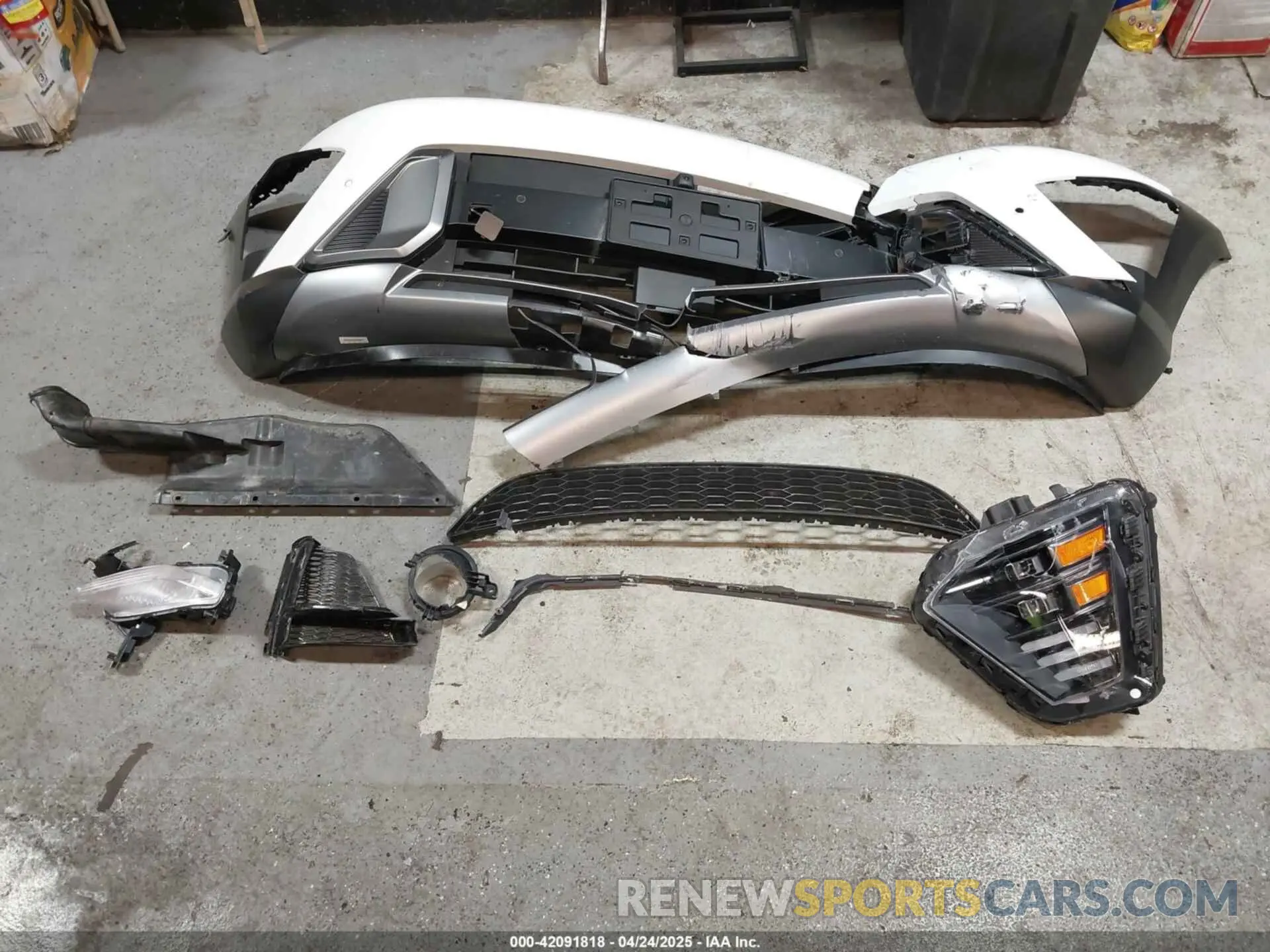 12 Photograph of a damaged car KM8HECA3XSU206495 HYUNDAI KONA 2025