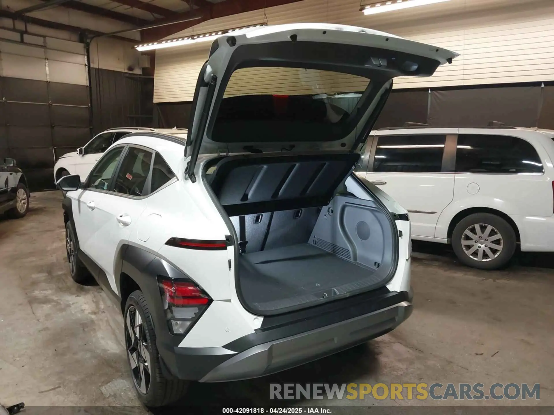 3 Photograph of a damaged car KM8HECA3XSU206495 HYUNDAI KONA 2025