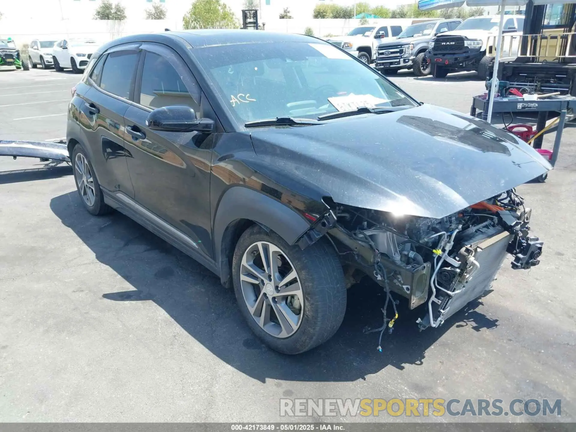 1 Photograph of a damaged car KM8K33AG7LU058922 HYUNDAI KONA ELECTRIC 2020