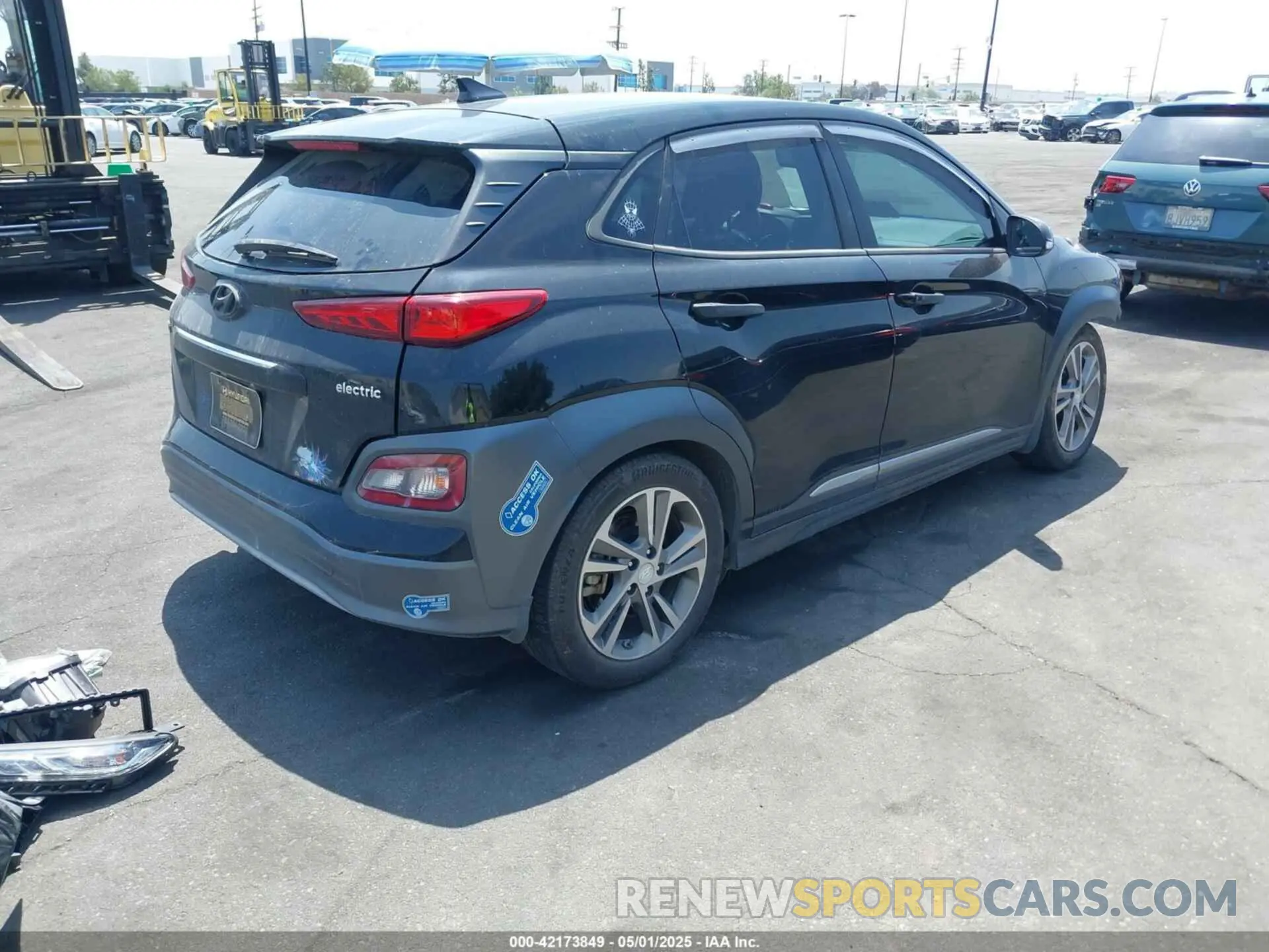 4 Photograph of a damaged car KM8K33AG7LU058922 HYUNDAI KONA ELECTRIC 2020