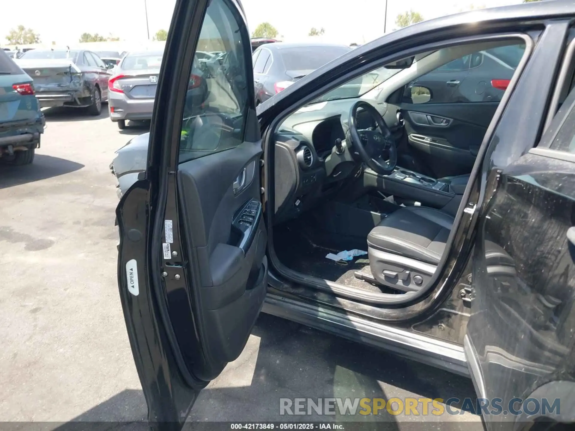 5 Photograph of a damaged car KM8K33AG7LU058922 HYUNDAI KONA ELECTRIC 2020