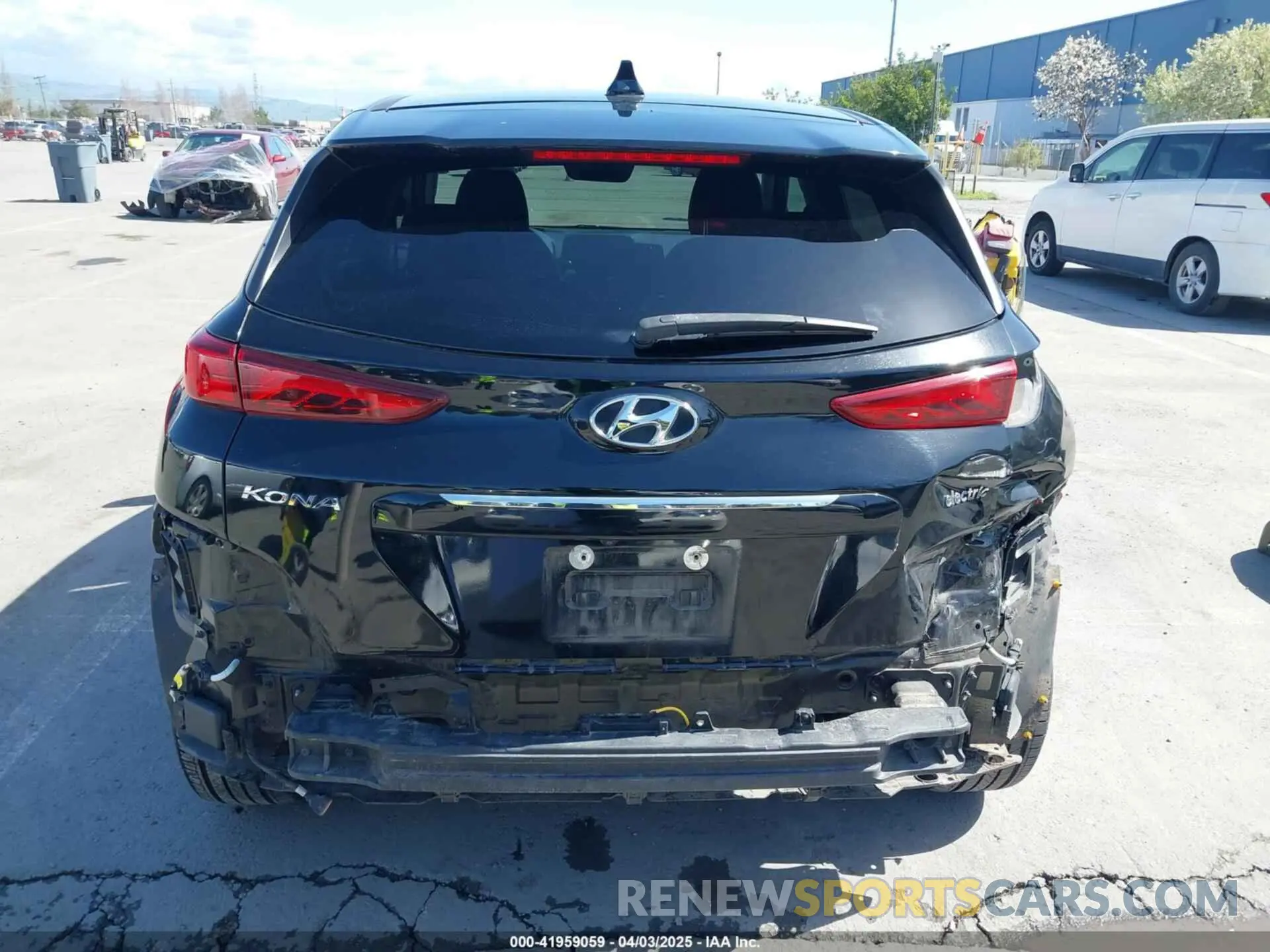 17 Photograph of a damaged car KM8K33AG9LU060946 HYUNDAI KONA ELECTRIC 2020