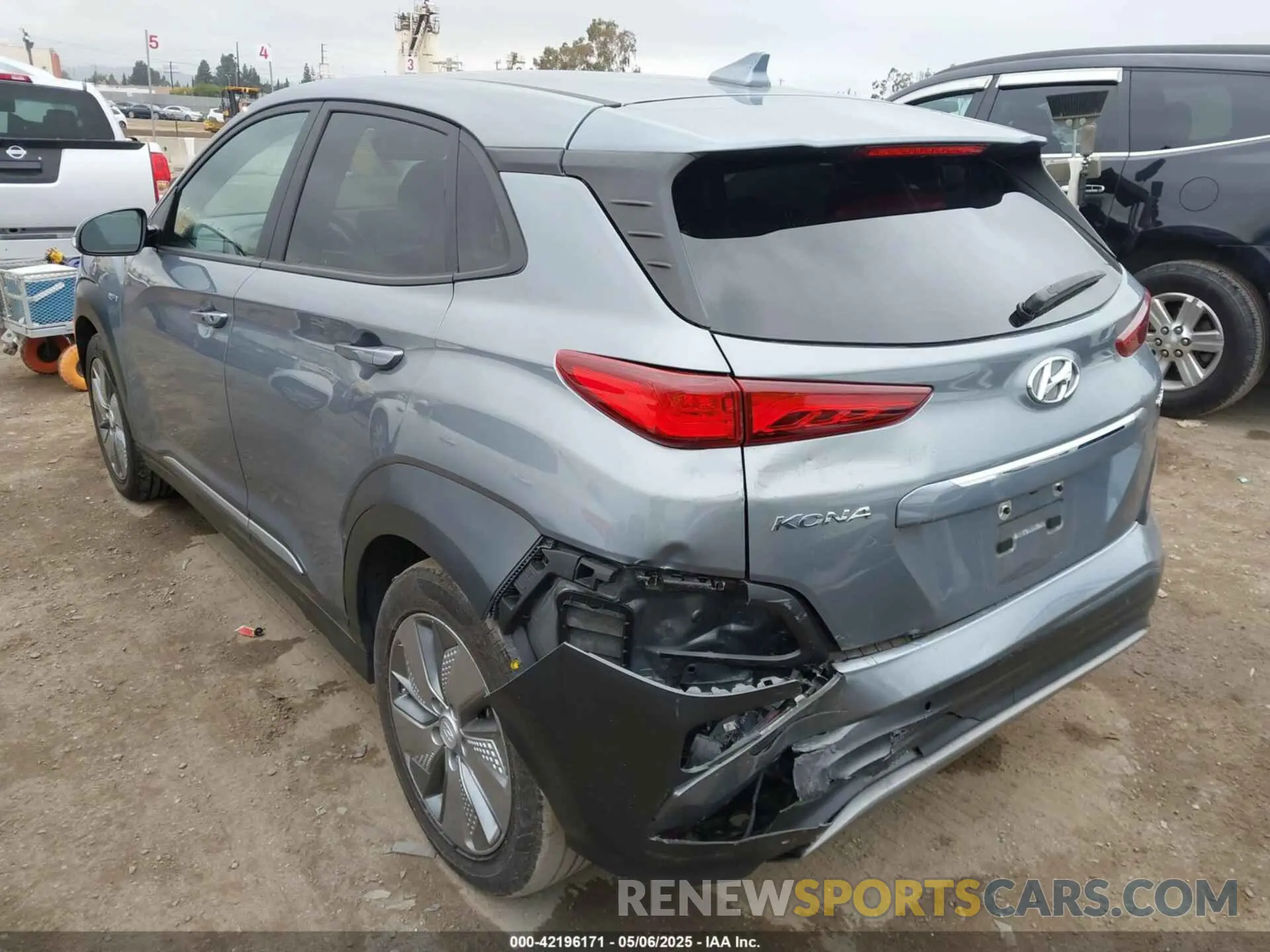 3 Photograph of a damaged car KM8K53AG8LU063413 HYUNDAI KONA ELECTRIC 2020
