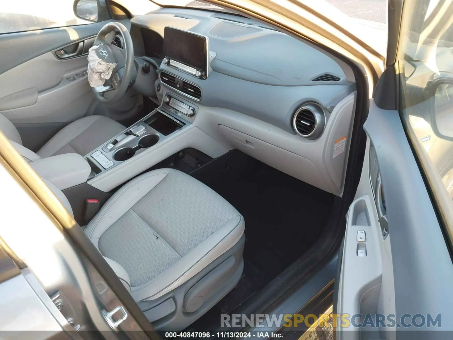 5 Photograph of a damaged car KM8K53AG8LU068109 HYUNDAI KONA ELECTRIC 2020