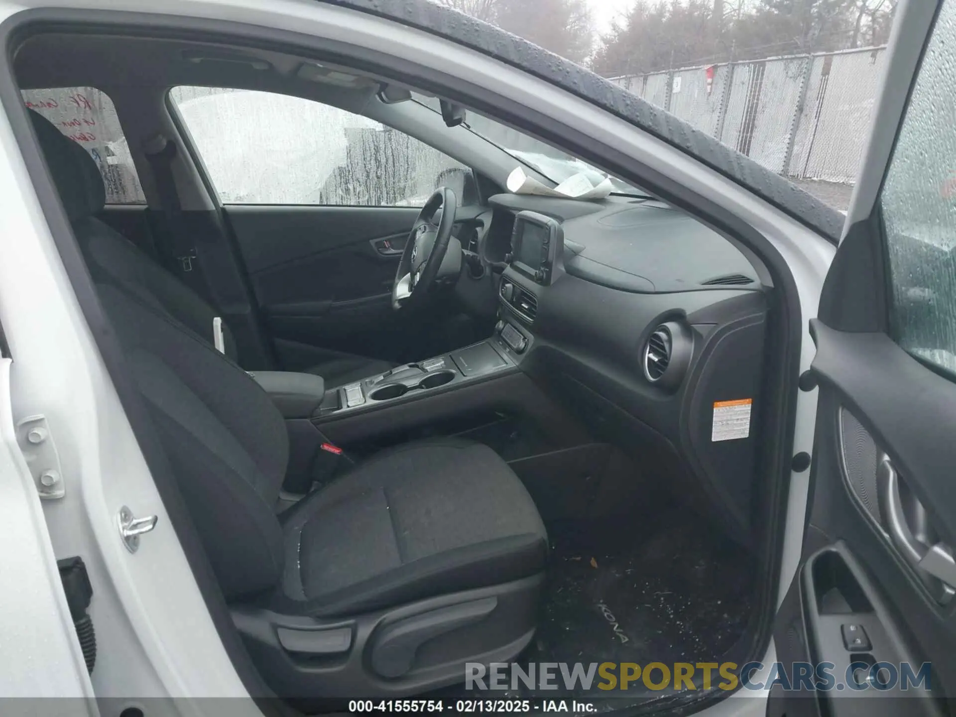 5 Photograph of a damaged car KM8K23AG7MU111140 HYUNDAI KONA ELECTRIC 2021