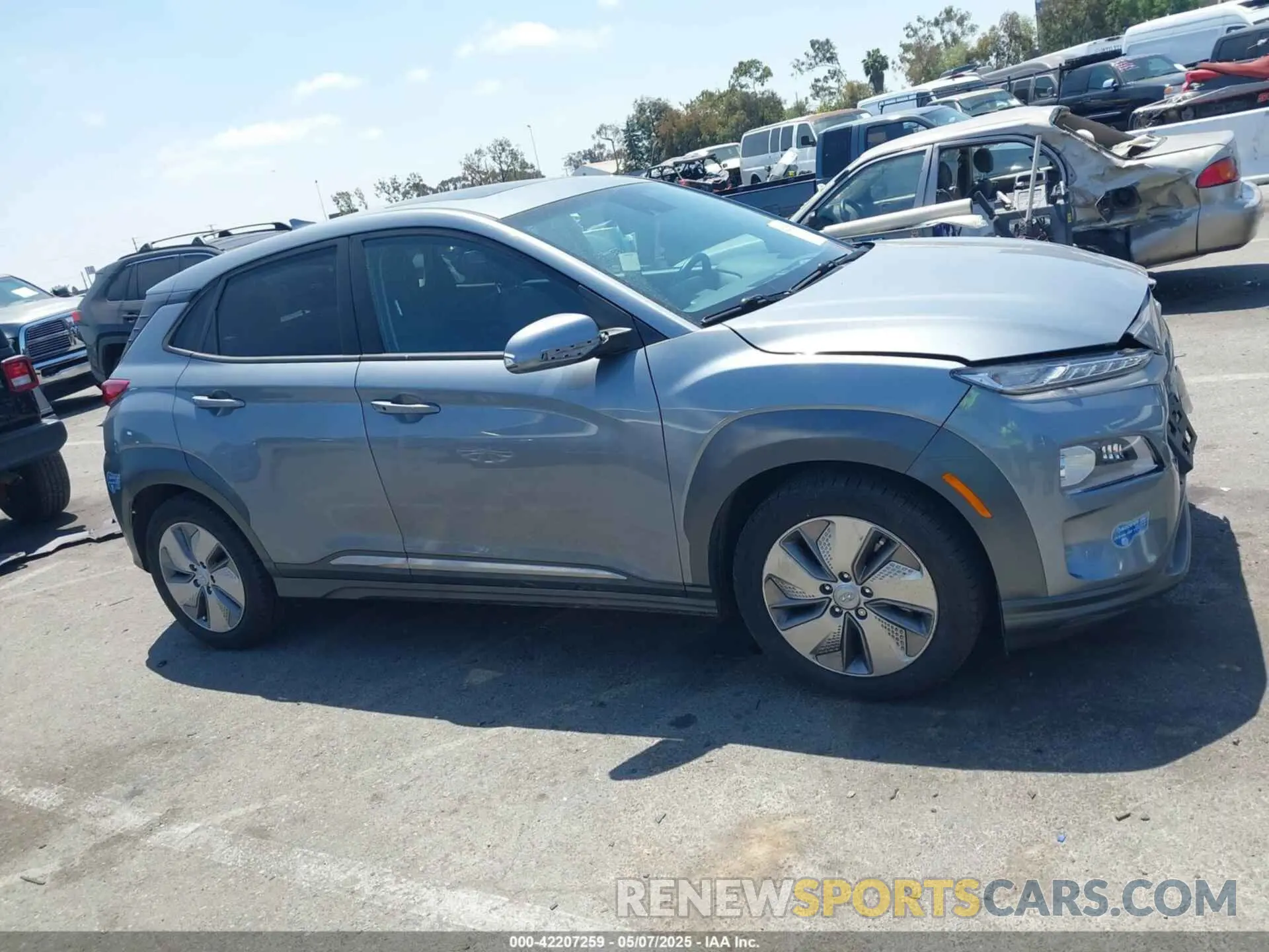 13 Photograph of a damaged car KM8K33AG2MU126626 HYUNDAI KONA ELECTRIC 2021