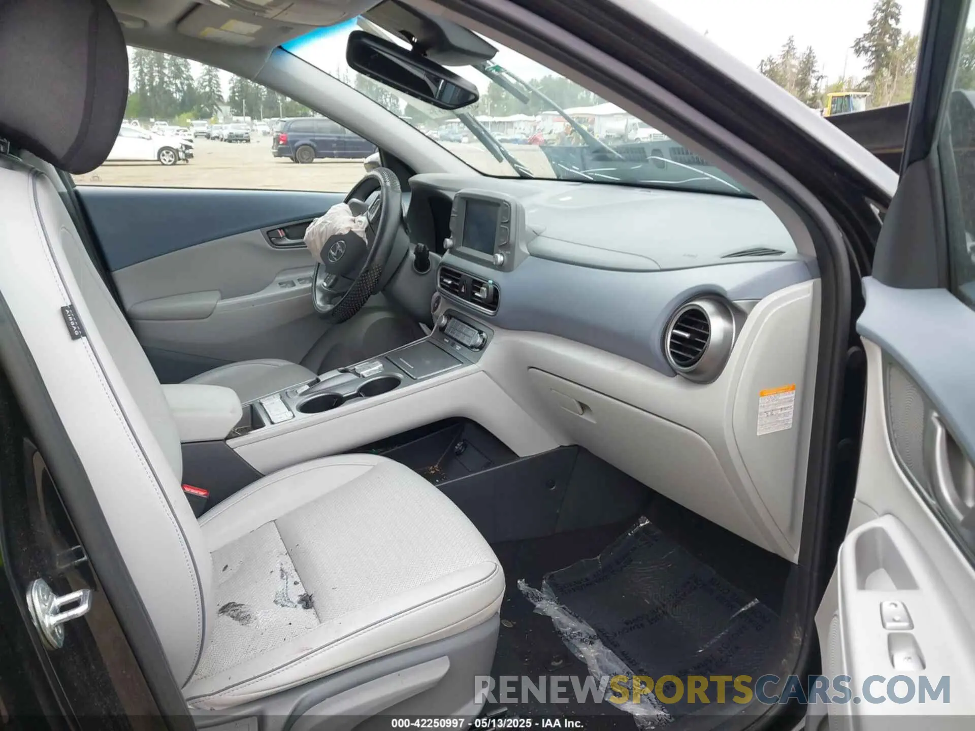 5 Photograph of a damaged car KM8K33AG5MU133523 HYUNDAI KONA ELECTRIC 2021