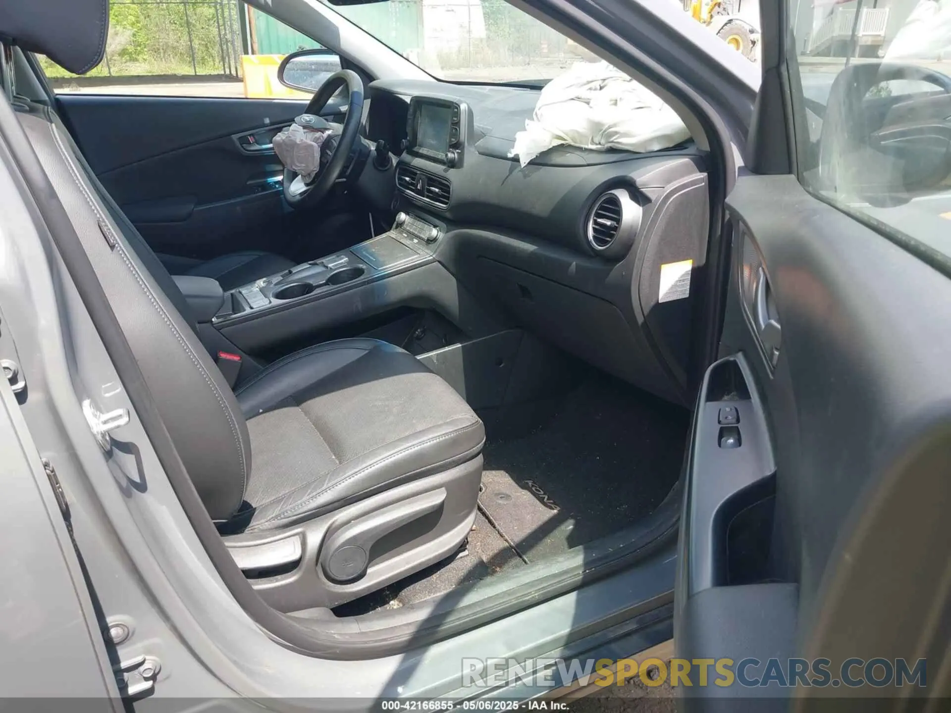 5 Photograph of a damaged car KM8K33AG7MU131367 HYUNDAI KONA ELECTRIC 2021
